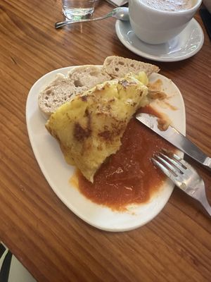 Pincho de tortillaa  at Viva Chapata in Madrid
