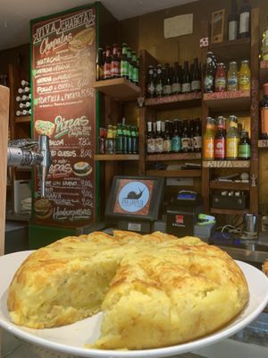Vegan Spanish omelette at Viva Chapata in Madrid