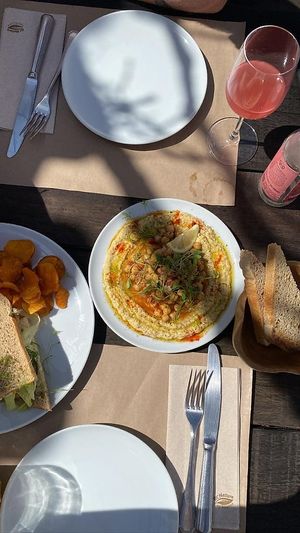  at Flores do Cabo Colares in Colares