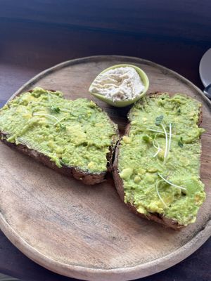 Avocado + vegan cashew cheese toast - 1300 rupees  at Hangtime Hostel in Weligama