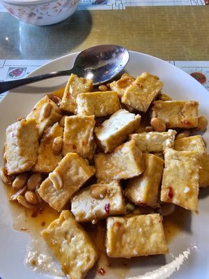 Mongolian tofu with white sauce was bland at Tacoma Szechuan in Lakewood