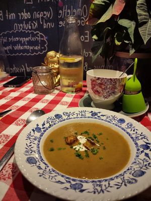 Maronisuppe at By Maida in Graz