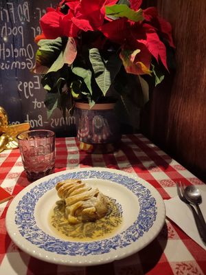 Birne im Blätterteig at By Maida in Graz