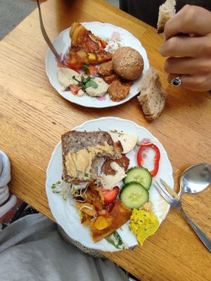 Jeden 1. Samstag im Monat veggie Brunch at By Maida in Graz