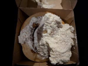 Old Skool, the plain cinnamon roll at Cinnaholic in Kanata