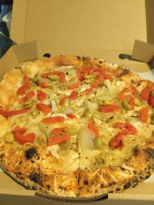 Fugazza 🌿  at Pizza Attack in Coyhaique