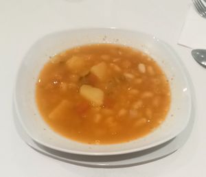 Potaje vegano de judías at Artemisa Sol in Madrid