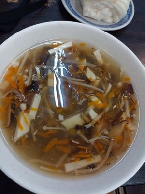 Hot and sour soup at Potherb Vegetarian Dim Sum 雪裏紅素食點心 in Taipei