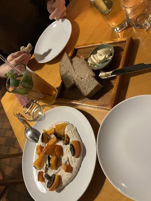 Gebackener Kürbis und aufgeschlagene Margarine  at Tonka in Frankfurt