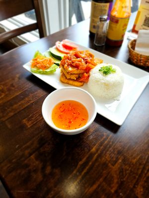 Tofu with tomatoes sauteed with broken rice at Hello Vietnam in Philadelphia