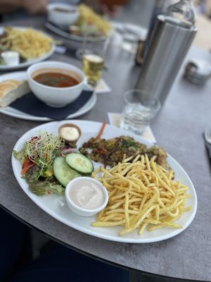 Vegan Kip (Huhn) / Vegan Chicken  at Eetcafé Simpel in Renesse