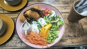 Vegan poke bowl (sin mayonesa) at Lokal Cafe Bali  in Kuta