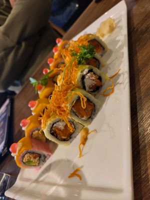 Shoku and paradise roll at Vegan Shoku in Vancouver