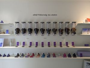 Teas for sale at Altdif in Seoul