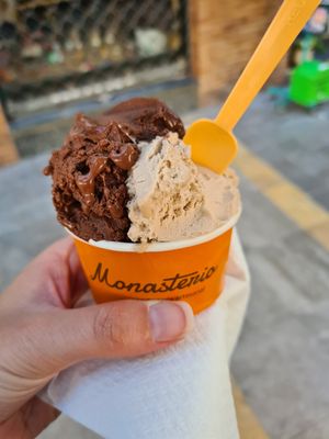  at El Monasterio Heladería Artesana in Sevilla