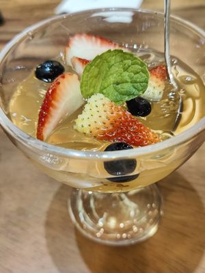 Os Jelly with fruits at SIN - Greendot Plus - Jewel in East Singapore