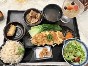 Bento box with mock chicken   at SIN - Greendot Plus - Jewel in East Singapore