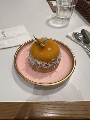 Mango Apollo dessertt  at SIN - Greendot Plus - Jewel in East Singapore