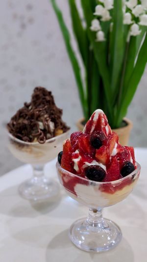 Vegan Berries Overload Soft Serve, Vegan Belgian Chocolate Hazelnut Soft Serve at SIN - Greendot Plus - Jewel in East Singapore