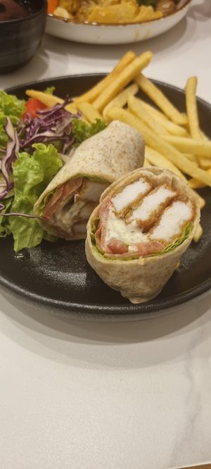Fillet wrap set (with fries & salad) at SIN - Greendot Plus - Jewel in East Singapore