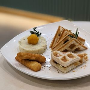 Vegan Kaya Puffle Toast w Potato vEgg Set at SIN - Greendot Plus - Jewel in East Singapore