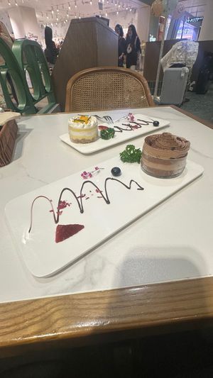  at SIN - Greendot Plus - Jewel in East Singapore