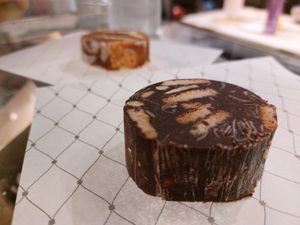 Salame de amêndoa at Salamaria - Charcutaria Doce in Lisbon