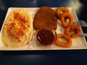 Plato combinado at B13 Bar in Madrid