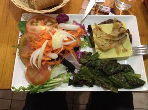 plato combinado at B13 Bar in Madrid
