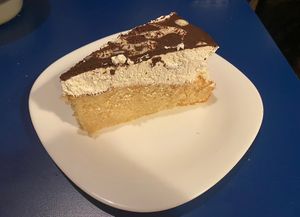 Bizcocho  at B13 Bar in Madrid