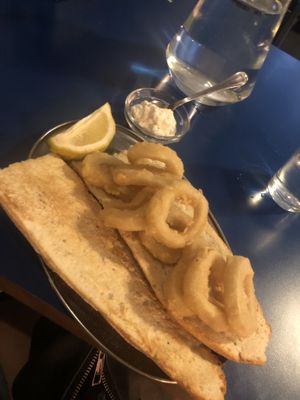 Bocata de calamares con veganesa (6€)  at B13 Bar in Madrid