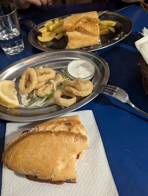 (parece poca cantidad porque están hechas a mitad de la comida) at B13 Bar in Madrid