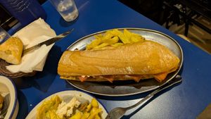 Bocadillo con jamón at B13 Bar in Madrid