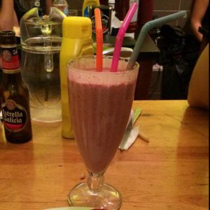 batido de frutas del bosque at B13 Bar in Madrid
