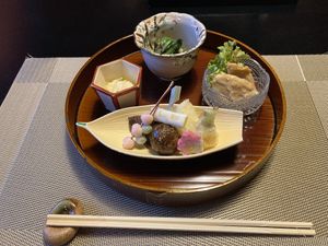 Assorted seasonal ingredients   at Tōfuya Ukai Saginuma in Kawasaki