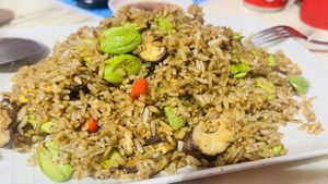 臭豆炒饭🫰  at Amazing Vegetarian - 弘缘素食小栈 in Central Singapore