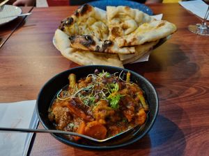 Veg masala & naan at Bollywood Grill in North Haven