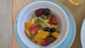 Vegan fruit bowl at Randy's - Breakfast, Brunch & More in Palermo