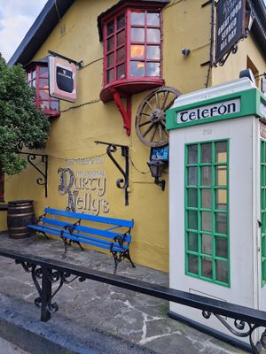 Store Front at Durty Nelly's  in Bunratty