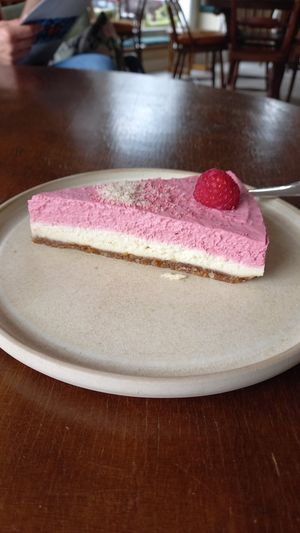 raspberry raw cake at Soul's in Dusseldorf