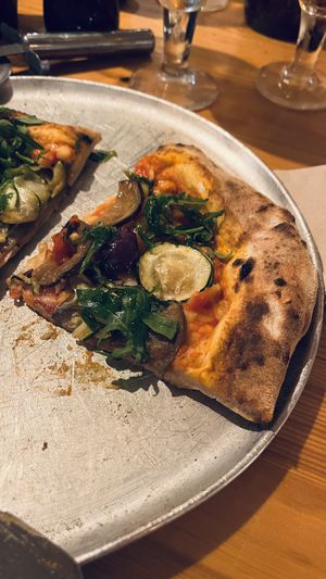 Pizza Giardinetto con queso vegano  at Nonna Paquita Ristorante - Pizzeria in Palamos