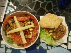 vegan salad and seitan burger at La Muga in Bilbao