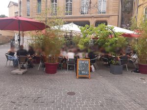 Exterior at Bar de L'Univers in Neuchatel