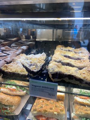 This!! Make sure to switch the not-vegan vanilla sauce for vegan soy whisp!  at Espresso House - Gamla Stan in Stockholm