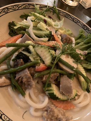 Vegane Vit Erdnuss (81 b) mit Udonnudeln  at Noodle Village in Berlin