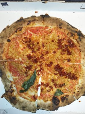 p at Vulcanica Pizzeria in Acireale