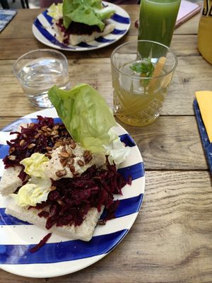 Brunch vegan bordeaux + citronnade at Matsa Caffè in Bordeaux