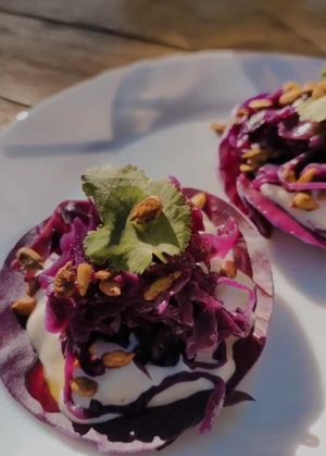 Tacos de chou rouge at Matsa Caffè in Bordeaux