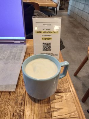  at Cafe Graphy in Tokyo