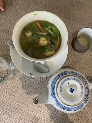 Mok Thuk  at Talai Lamo in Paris